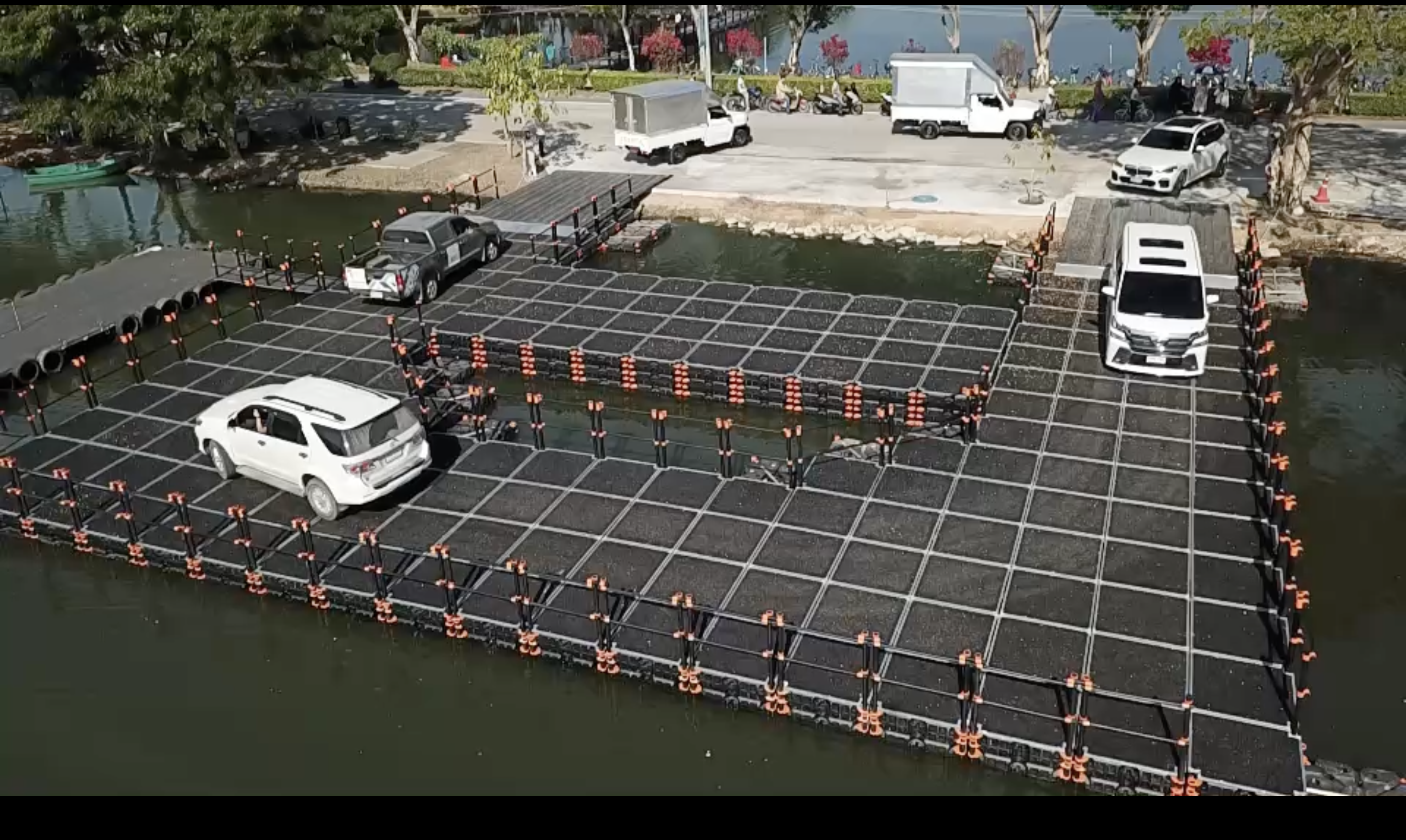 HDPE Heavy Duty Floating Platform แพลตฟอร์มทุ่นลอยน้ำรับน้ำหนักสูงพิเศษ